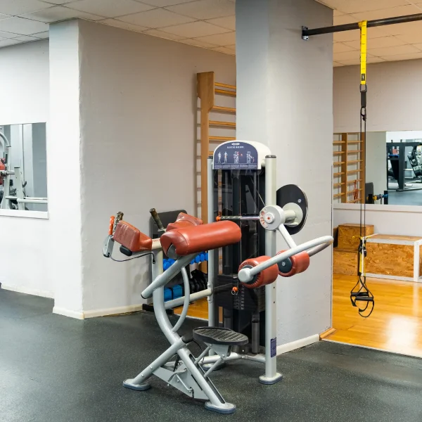 Macchinari di ogni tipo nella palestra a Rovereto